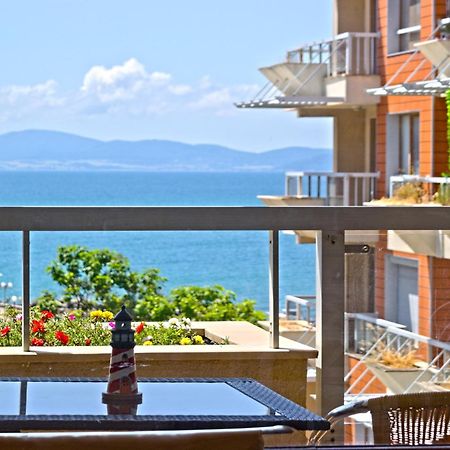 Cozy Apartment With Sea View And Free Parking Поморие Екстериор снимка
